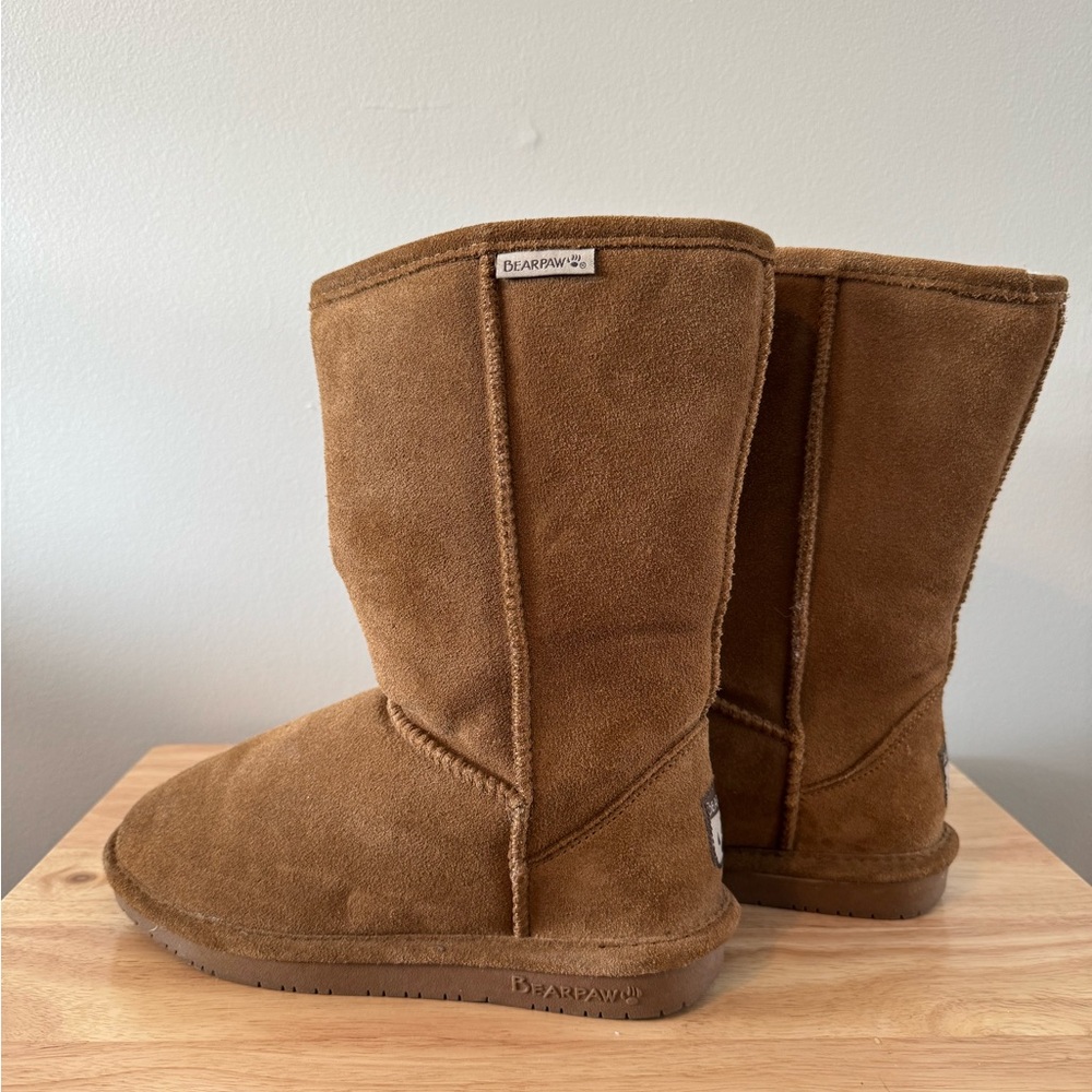 BearPaw Tan Suede Boots—women’s size 6